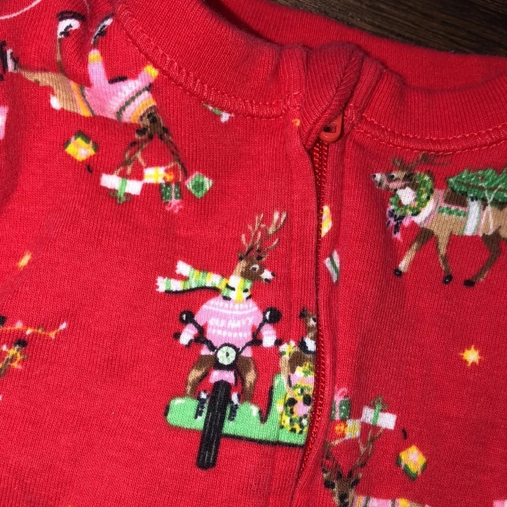 Old navy red reindeer print Christmas one piece 2 way zipper 6-9 months pajama